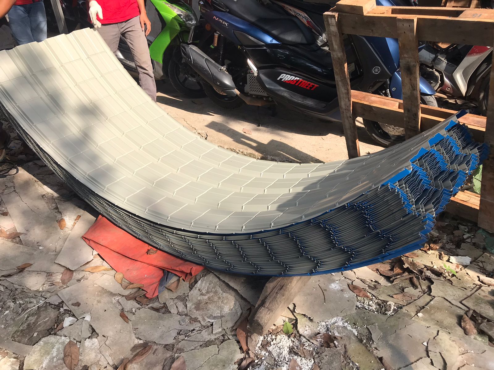 Spandek Lengkung